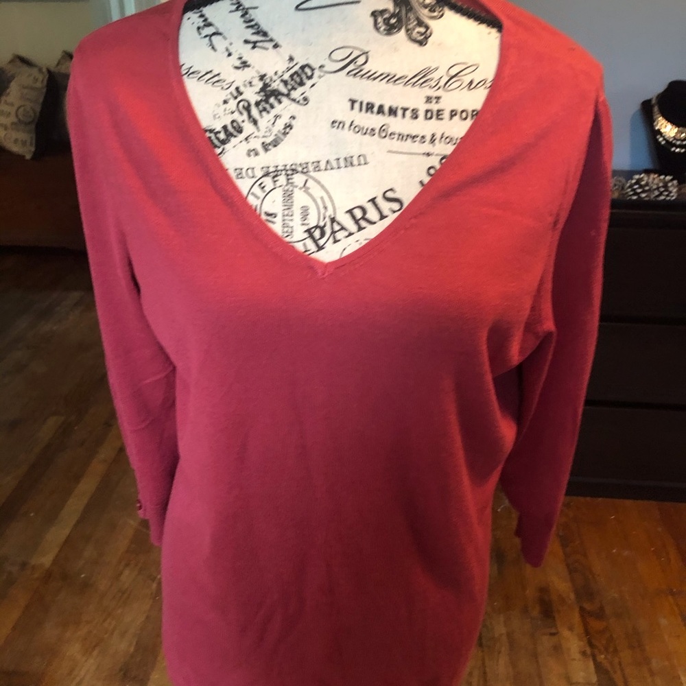 3/$20 3/4 sleeve length sweater size large😀